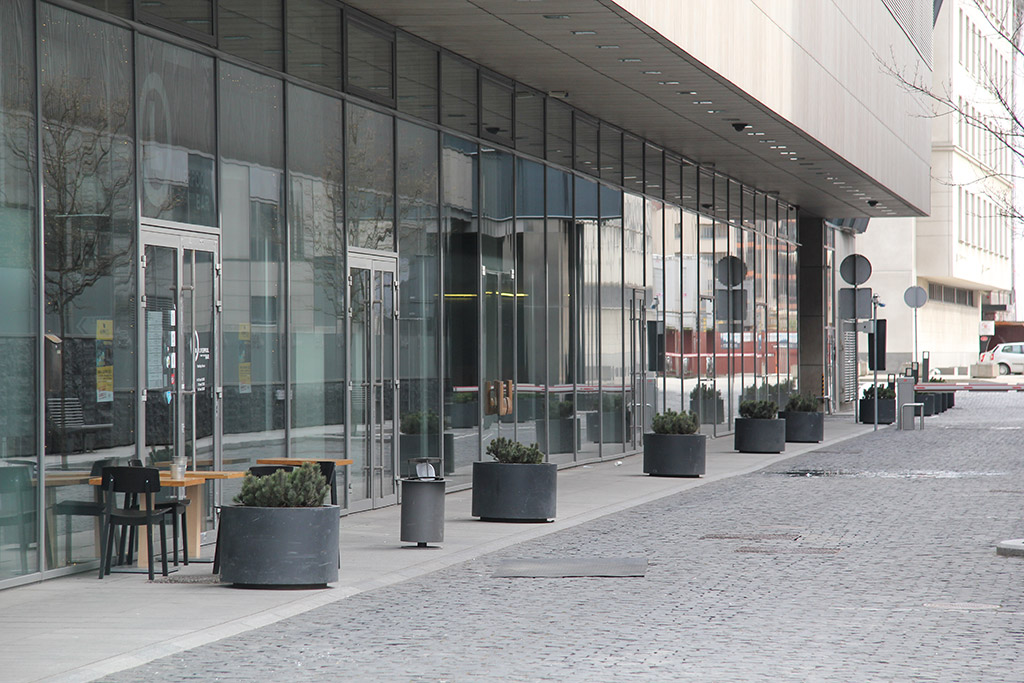 Verslo centras „Vilniaus vartai“ INVL Baltic Real Estate